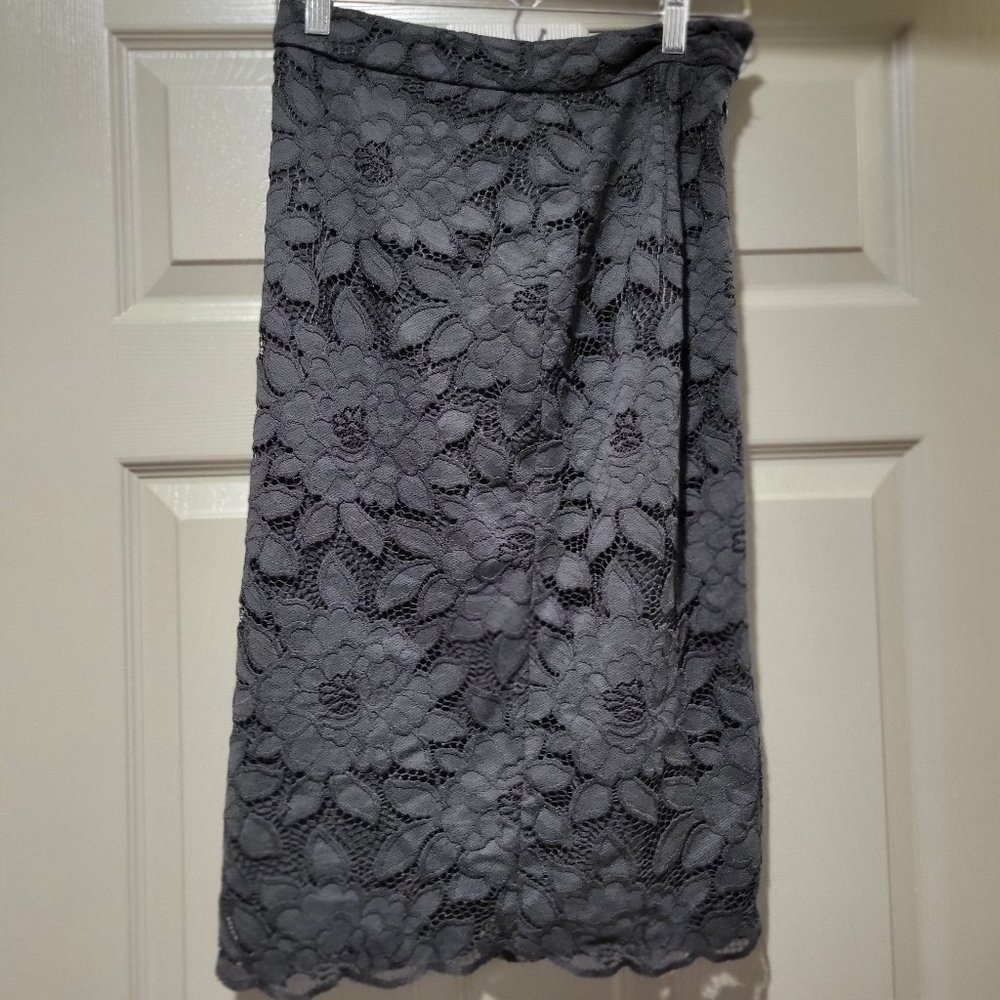 Bebe Lace Pencil Skirt Size - medium black/beige